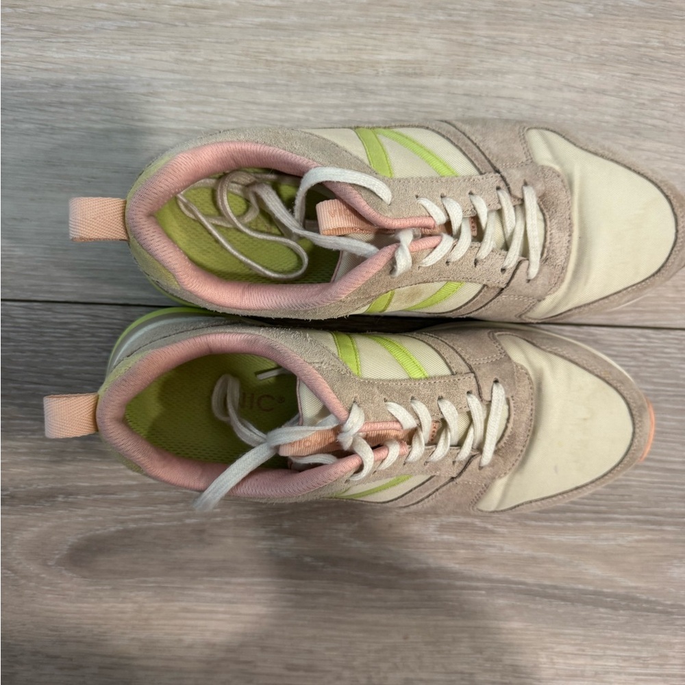 Vionic Women’s Rechelle Nude Leather Retro Colorful Casual Lace-Up Sneakers - Picture 5 of 6